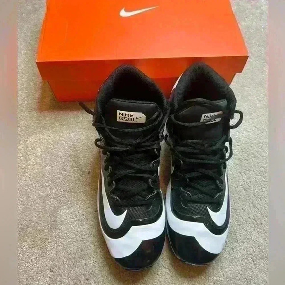 Nike Hurache 2K Filth Keystone sz 12 Black and White Men's cleats - Picture 1 of 3